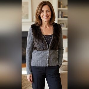 Simply Vera Vera Wang Gray Button Down Sweater With Black Faux Fur